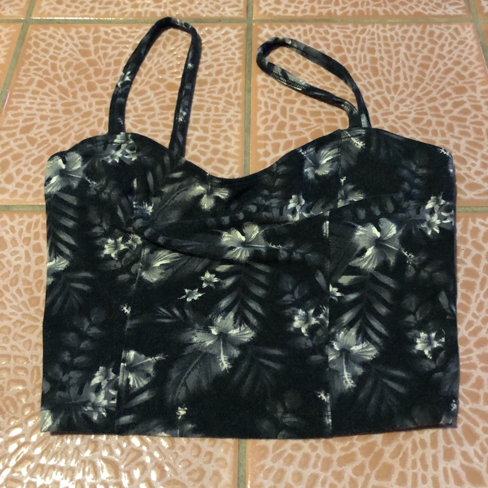 Hollister crop top